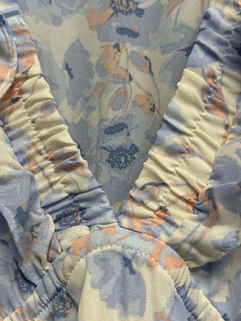 Women's Blue & White Floral Mini Dress + Smocked Size M - Picture 7 of 14